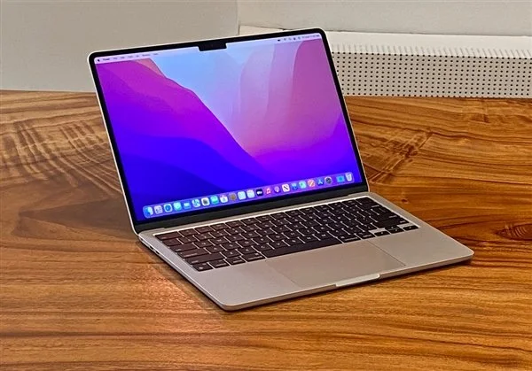 跟mini-LED要永別了！曝MacBook Pro將升級OLED屏